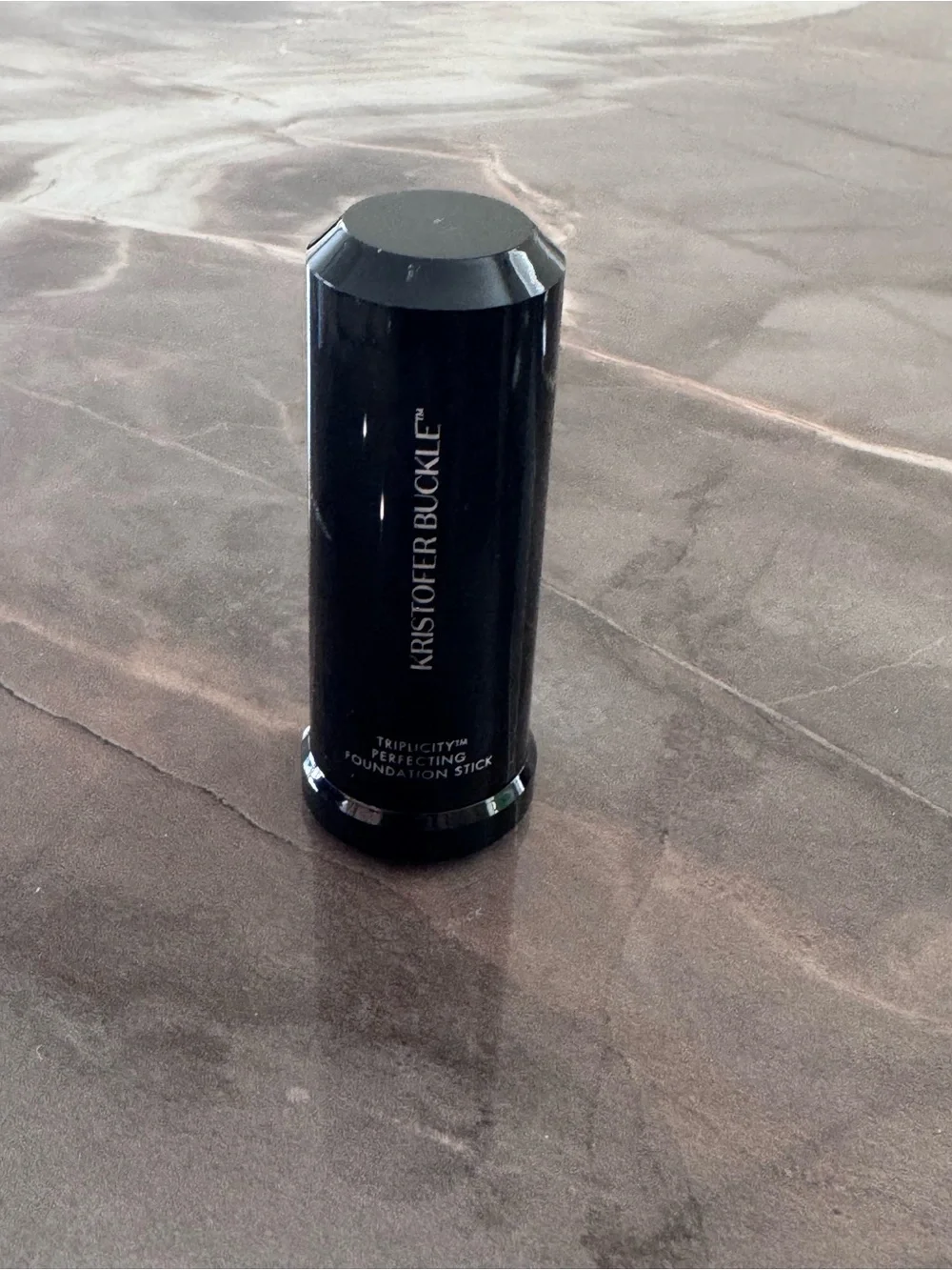 KRISTOFER BUCKLE Triplicity Perfecting Foundation Stick Light (Warm)